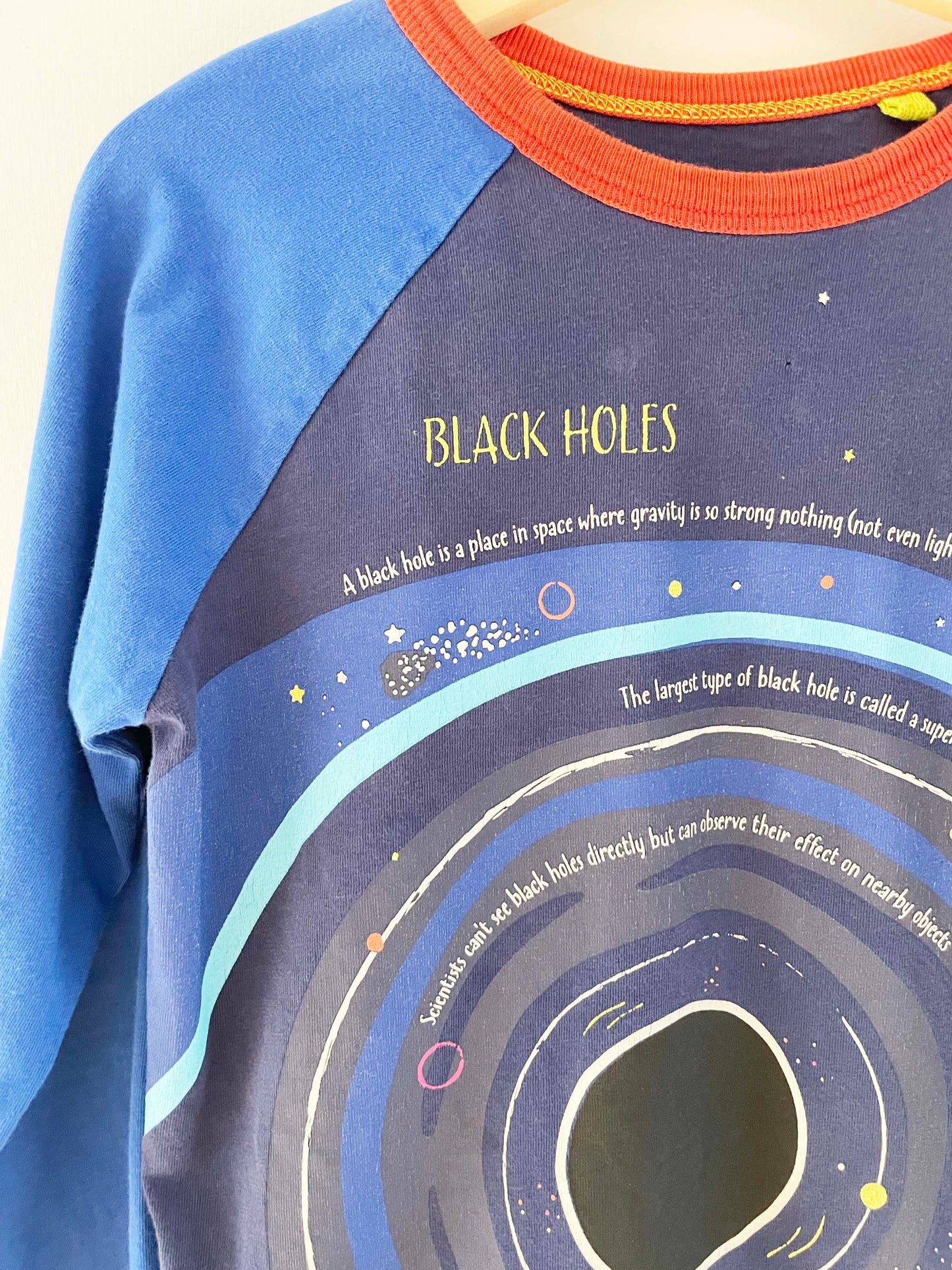 Mini Boden Graphic Shirt / 6-7Y