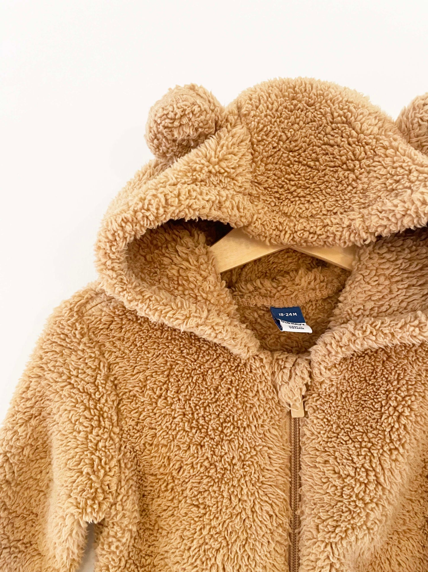 Old Navy Fuzzy Bear Hooded Jumpsuit / 18-24M