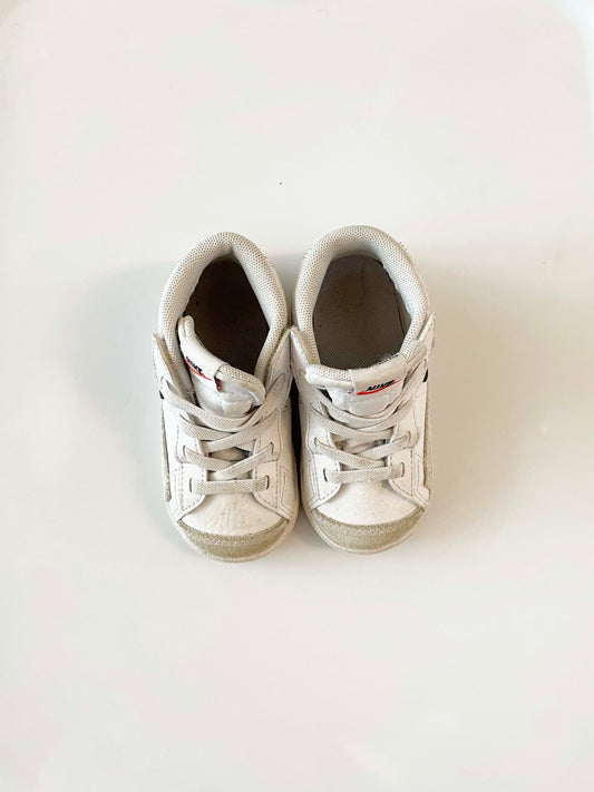 Nike High Top Sneakers / 7C