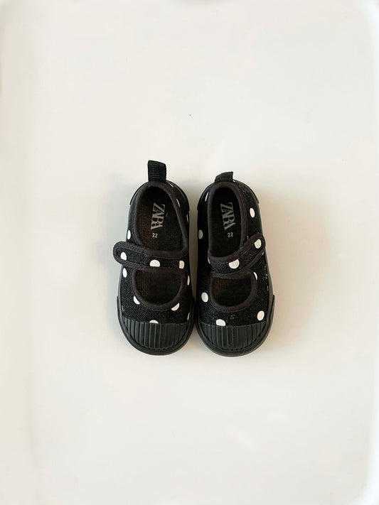 Zara Polka Dot Mary Jane’s / 6-6.5C