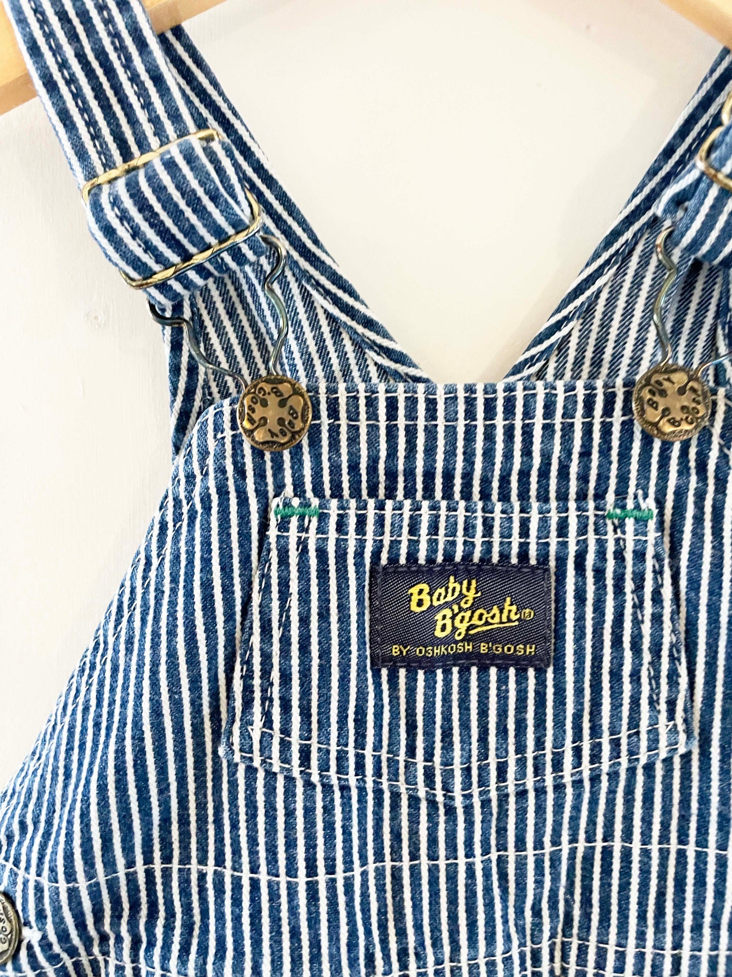 OshKosh B’Gosh Striped Overall / 12M