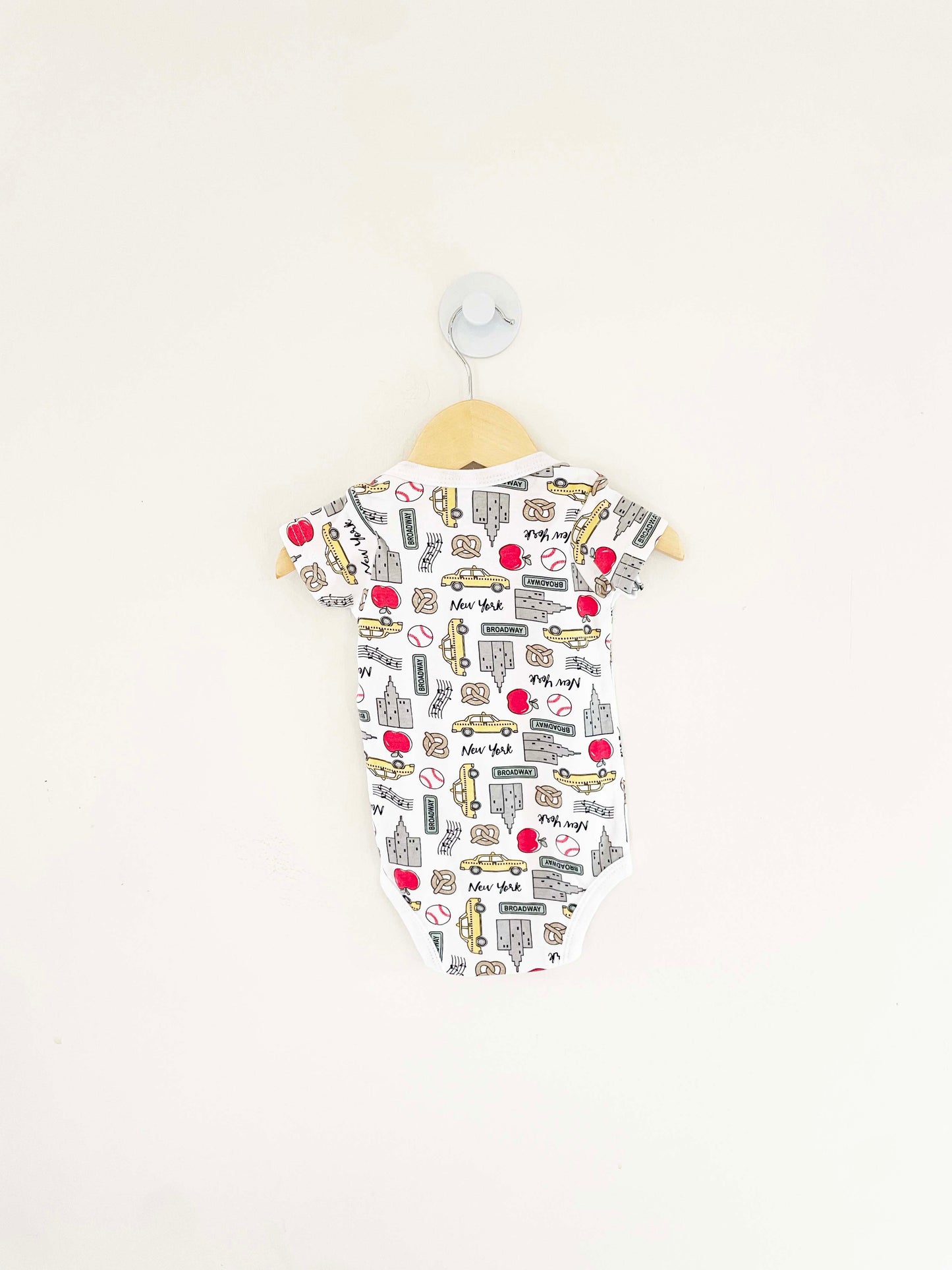 Assorted Brands NYC Onesie / 6-9M