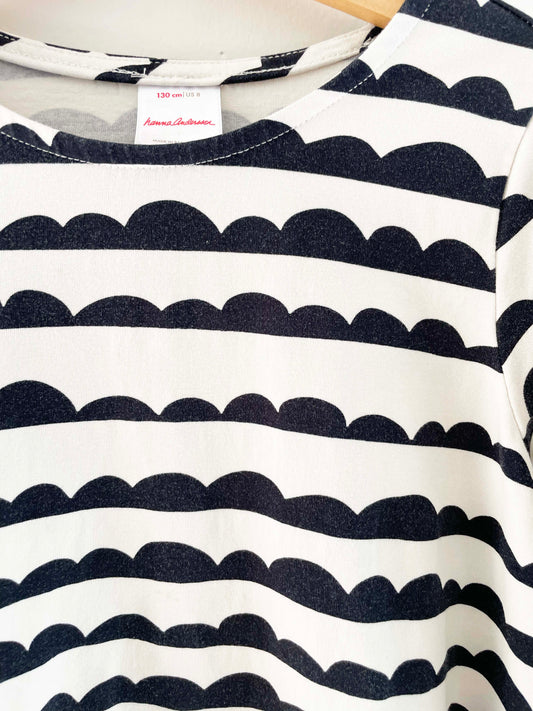 Hanna Andersson Scalloped Dress / 8Y