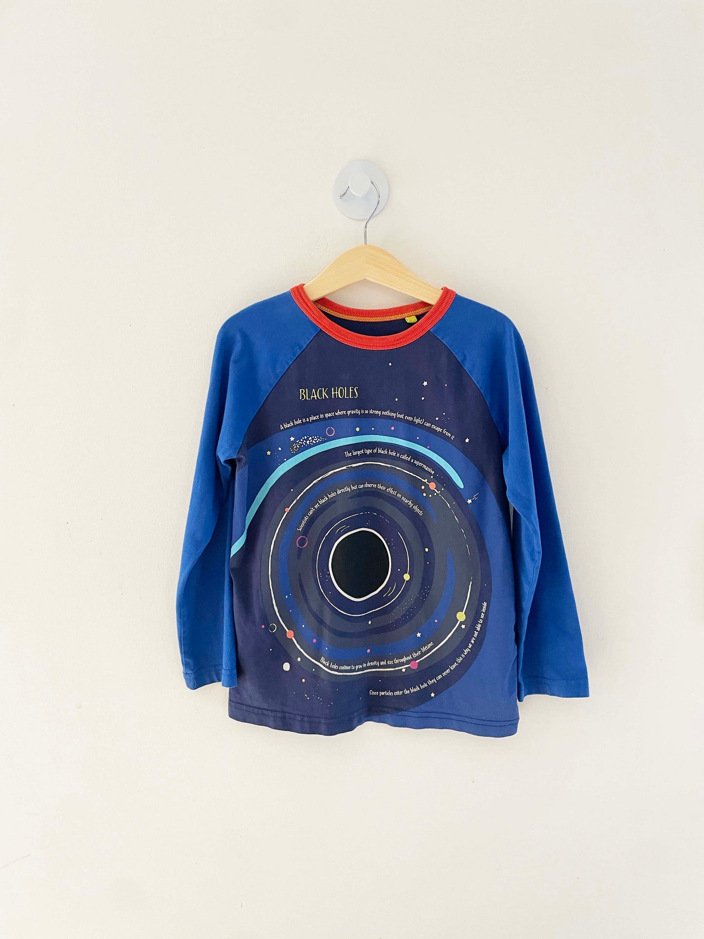 Mini Boden Graphic Shirt / 6-7Y