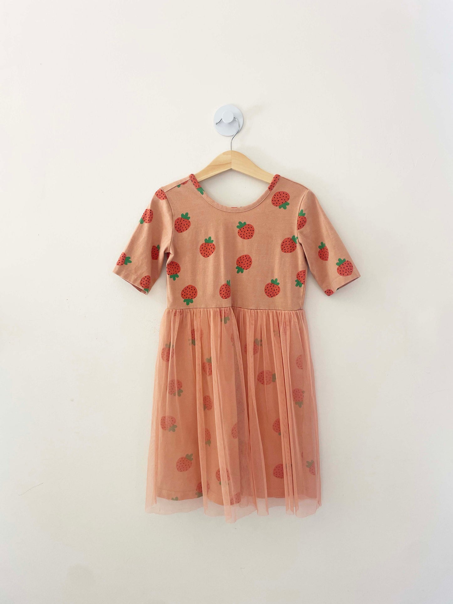 Hanna Andersson Strawberry Tulle Dress / 6-7Y