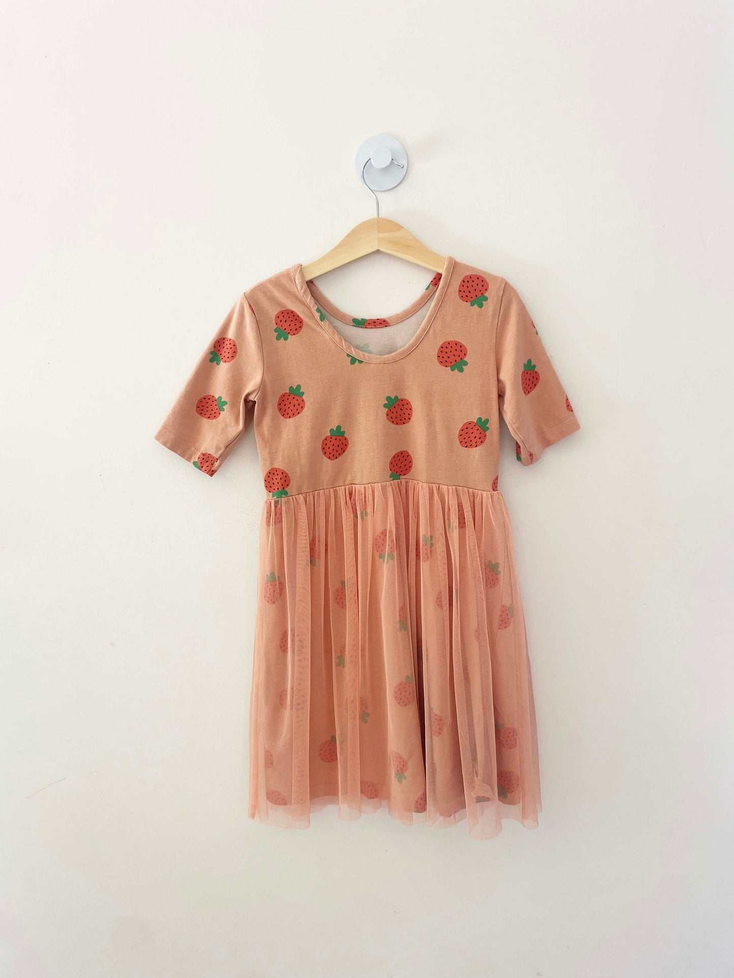 Hanna Andersson Strawberry Tulle Dress / 6-7Y