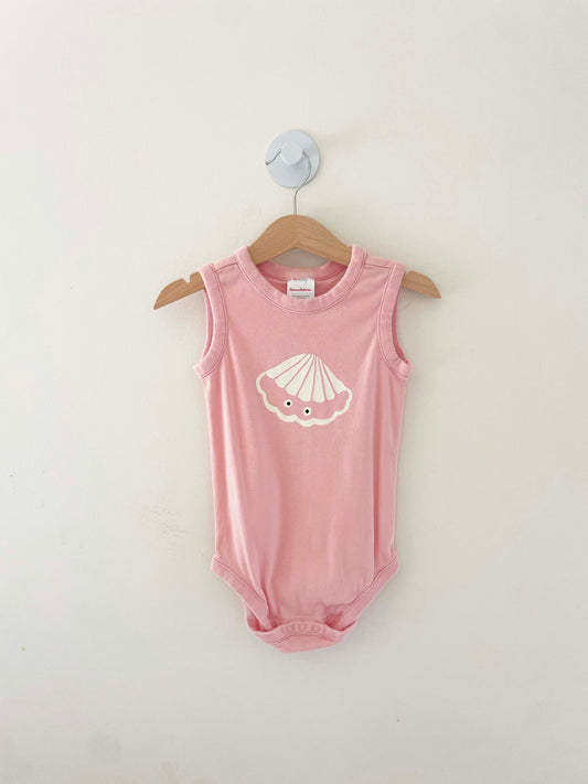 Hanna Andersson Shell Onesie / 2Y